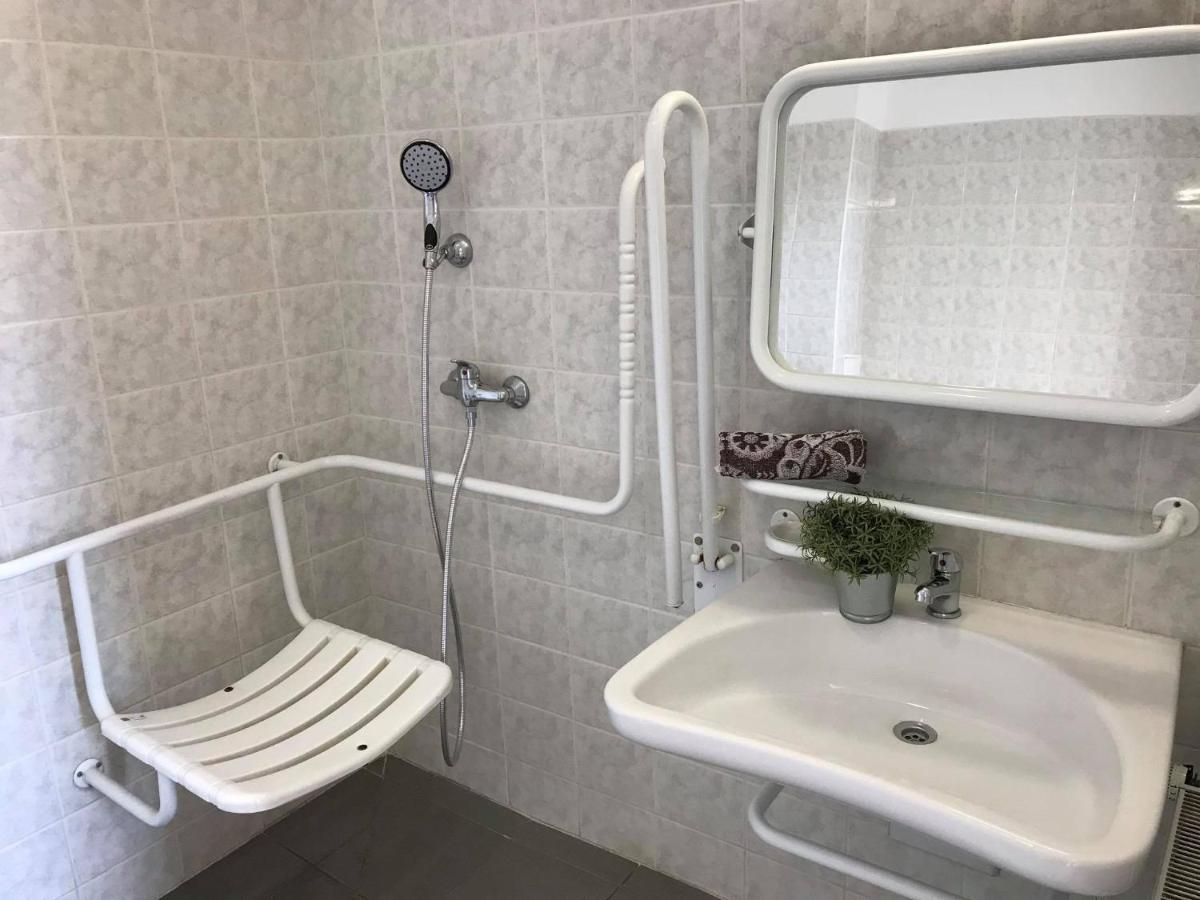 Hostel Masarykova Praga Zewnętrze zdjęcie