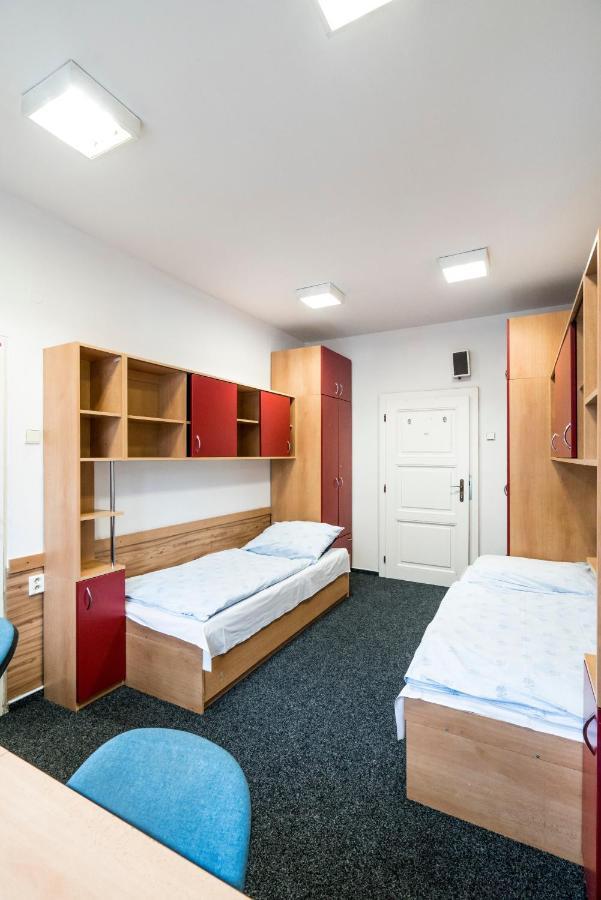 Hostel Masarykova Praga Zewnętrze zdjęcie