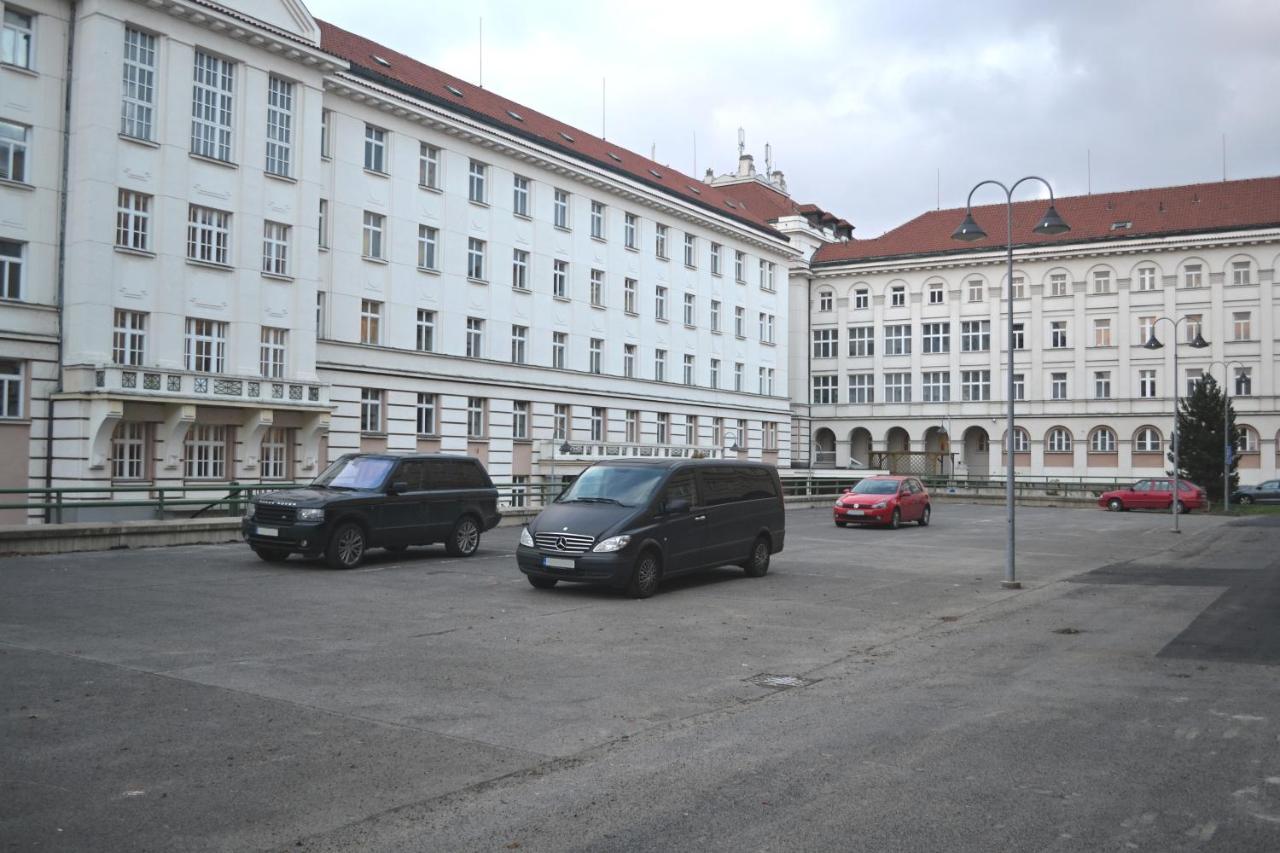 Hostel Masarykova Praga Zewnętrze zdjęcie